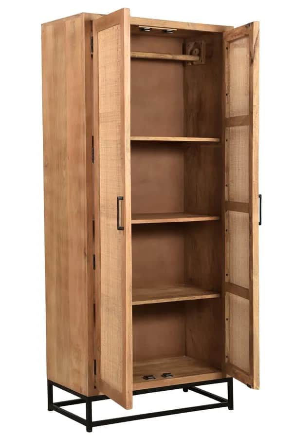 Garderobenschrank