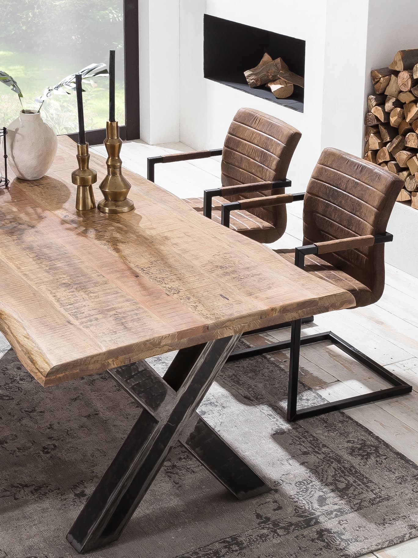 Tischgestell Roheisen used look