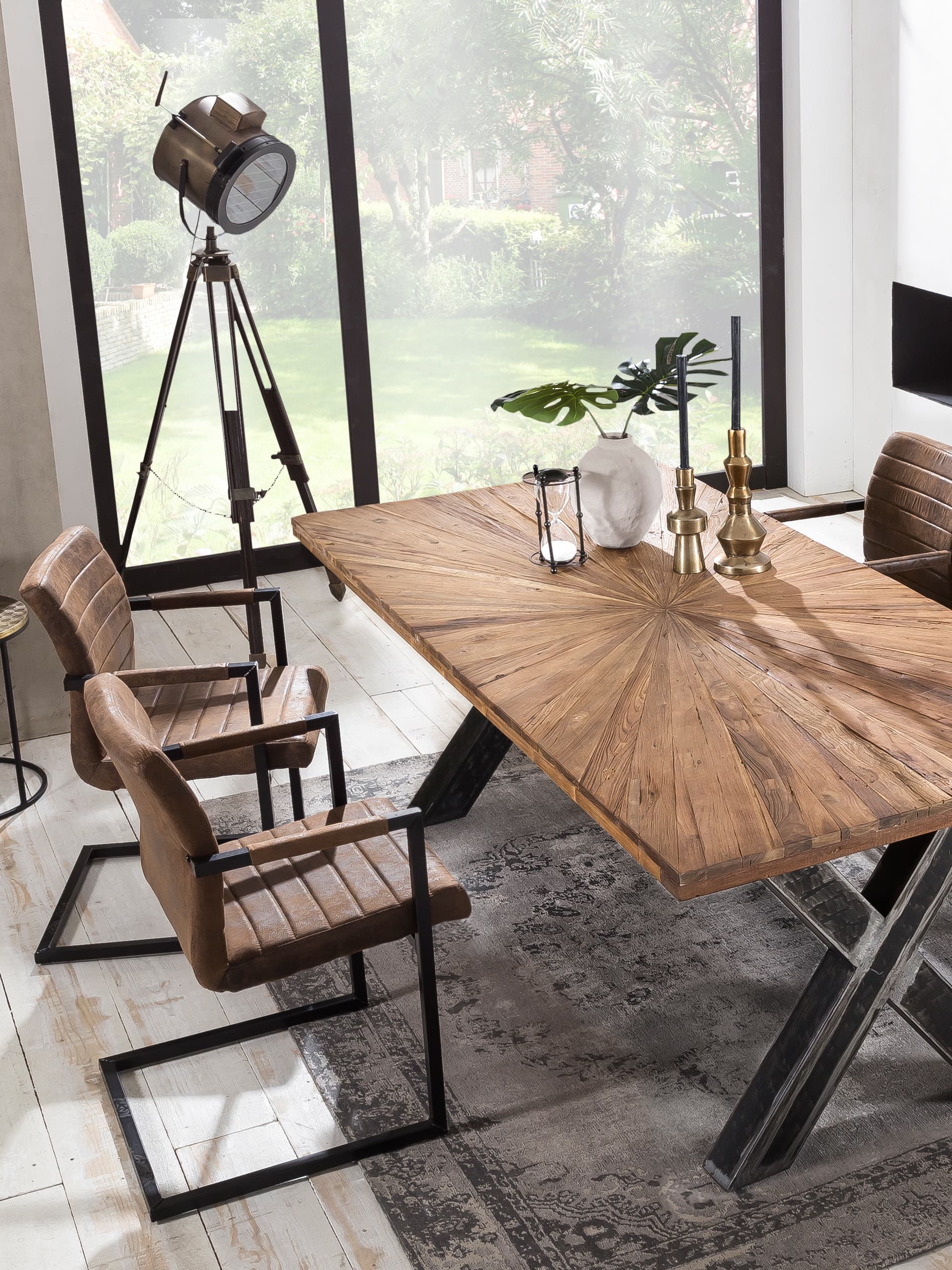 Tischgestell Roheisen used look