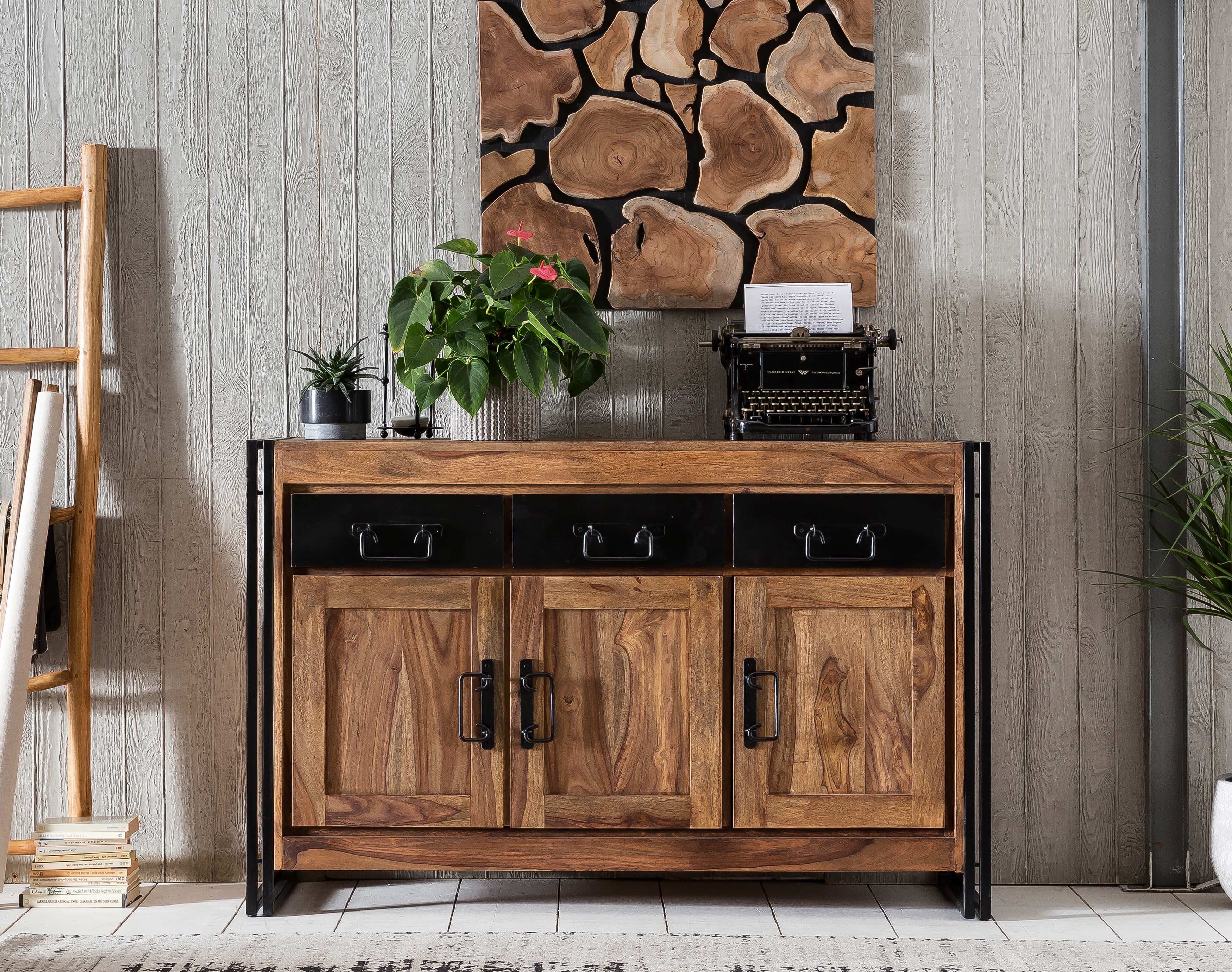 Sideboard