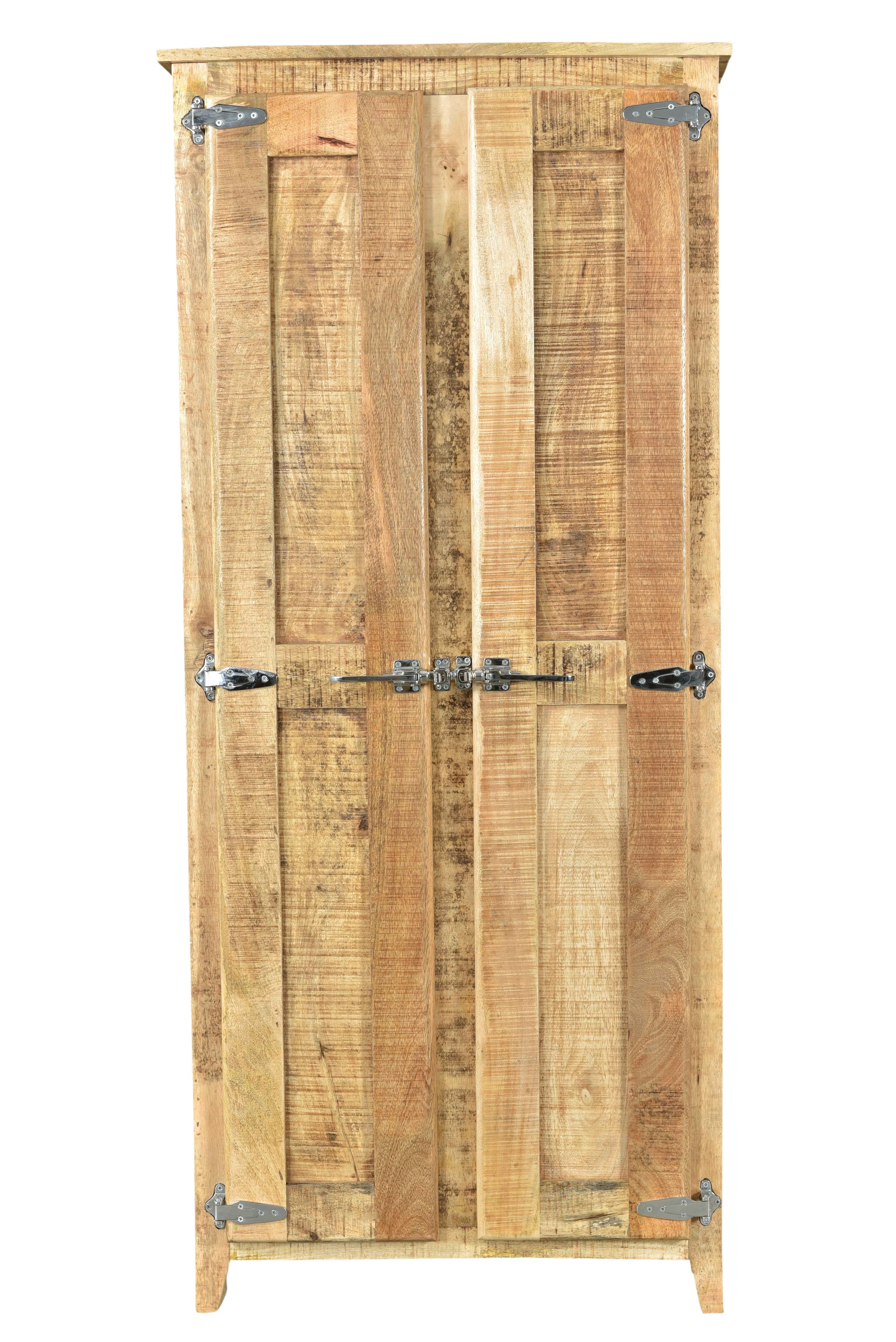 Garderobenschrank