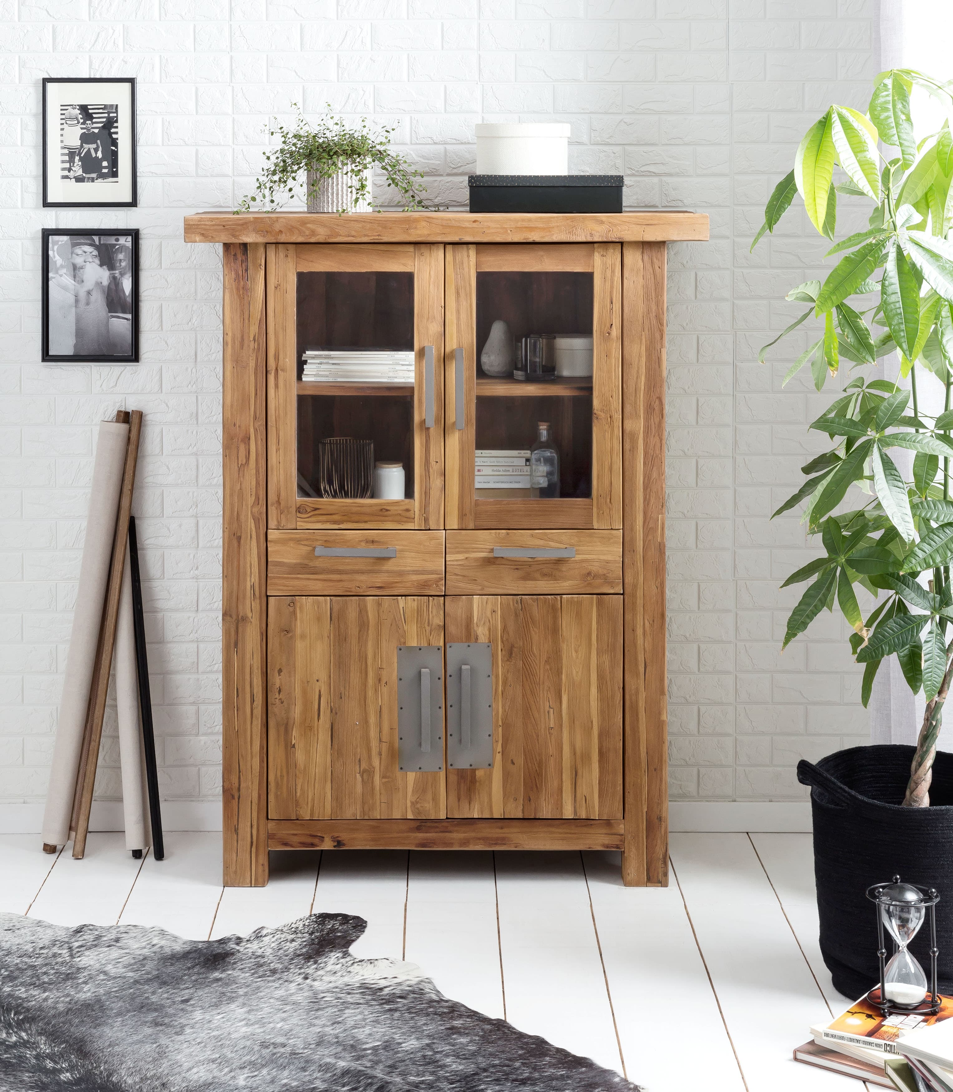 Highboard