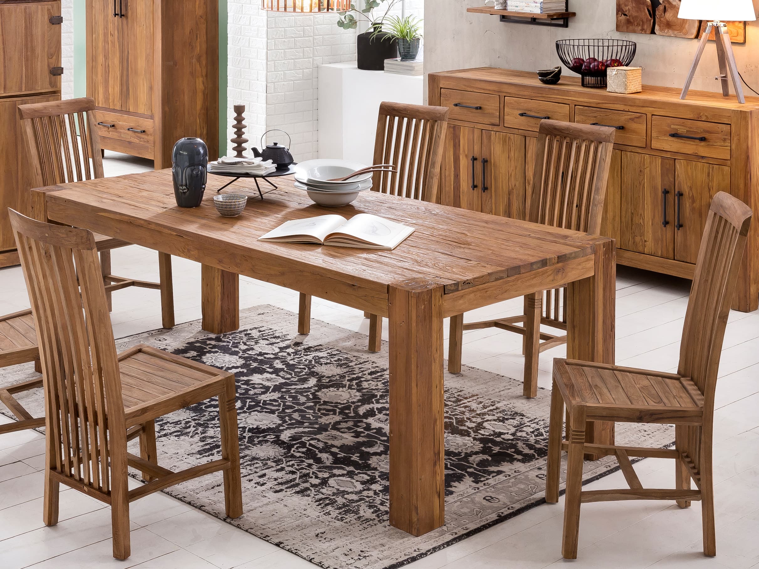 Sideboard