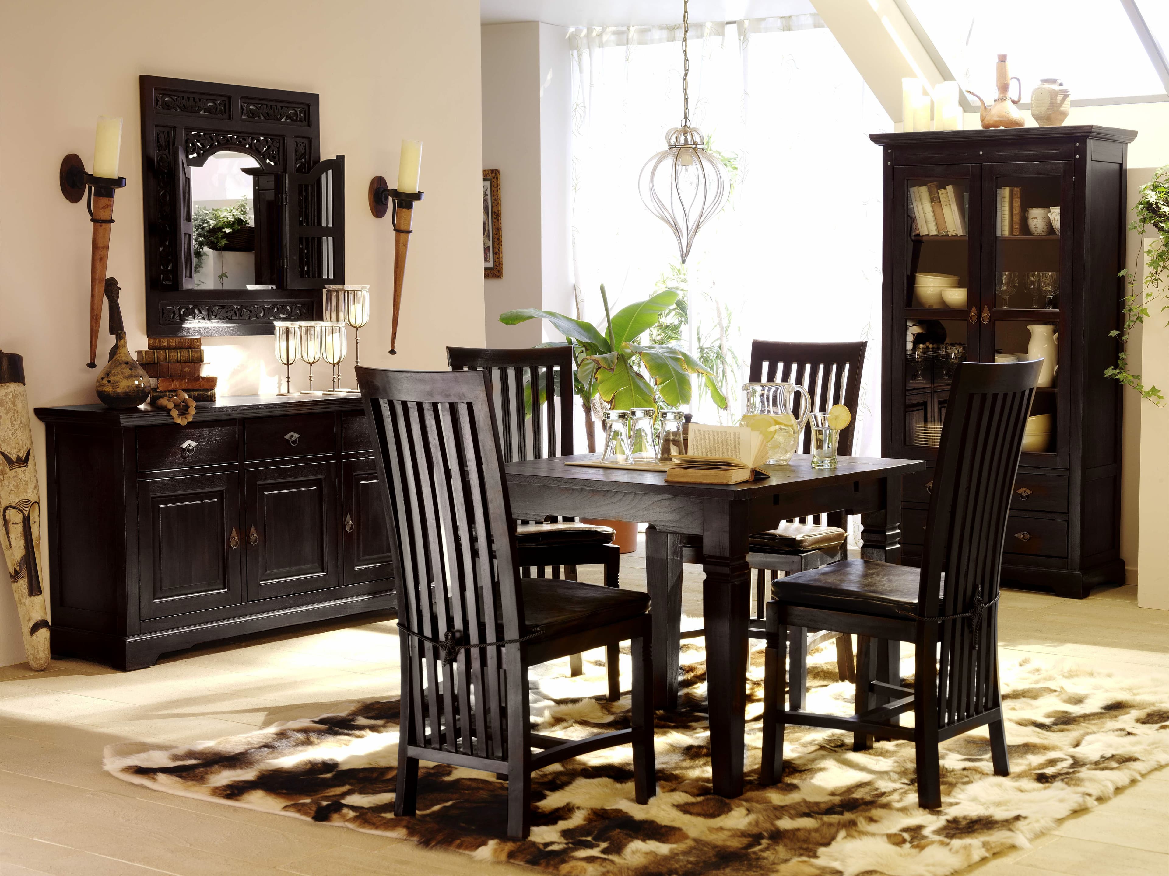 Sideboard