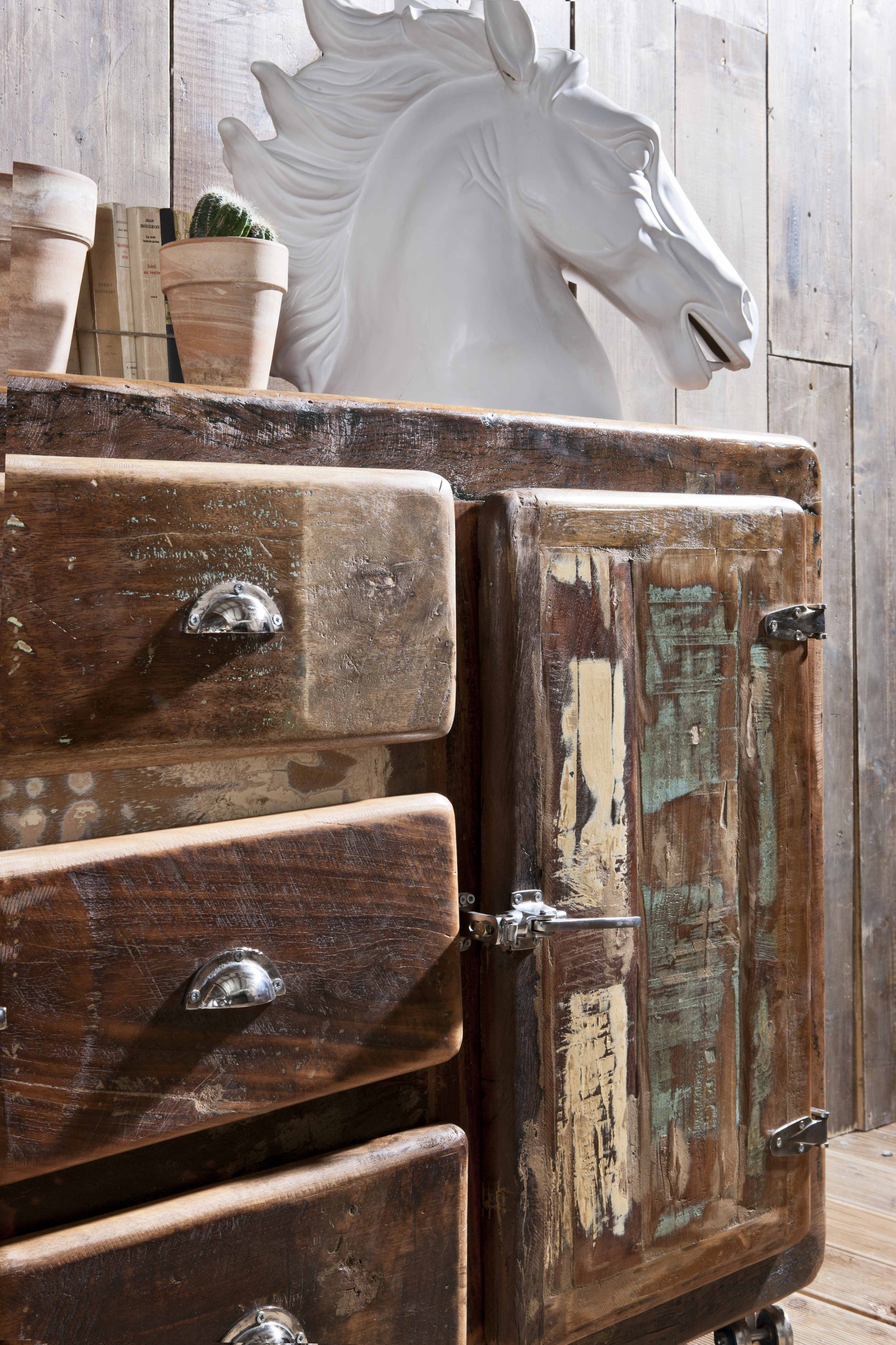 Sideboard