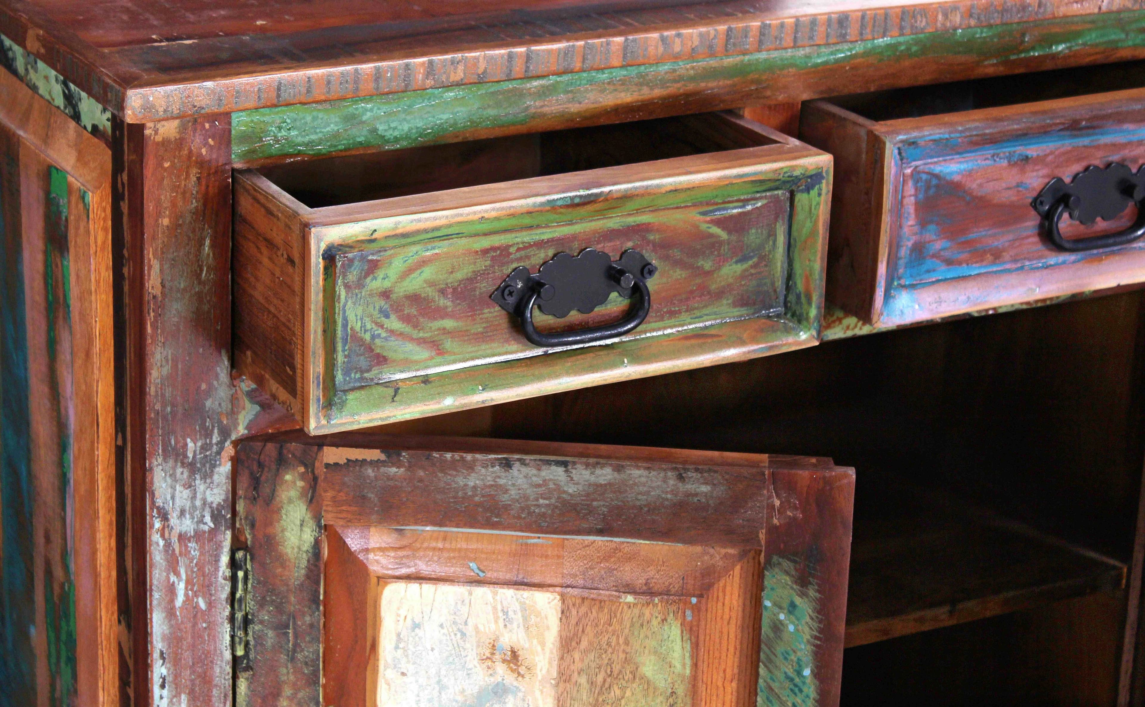 Sideboard 2