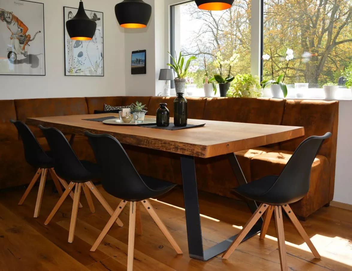 Massivholztisch für Esszimmer aus Österreich