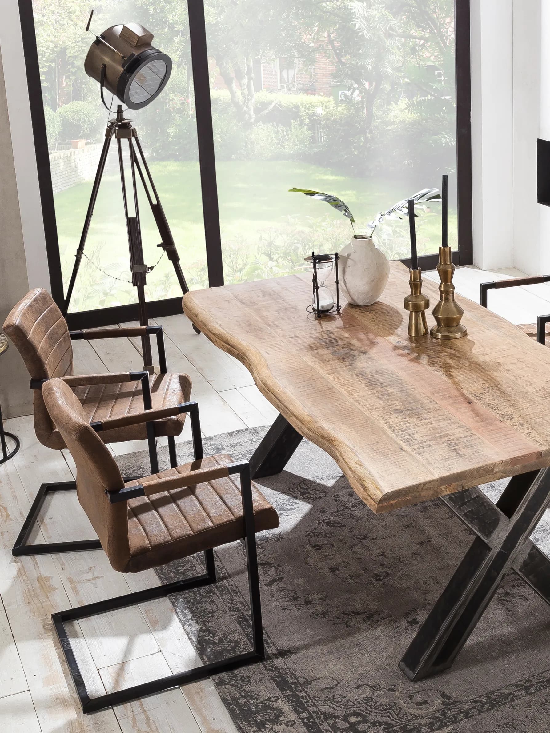 Tischgestell Roheisen used look 3