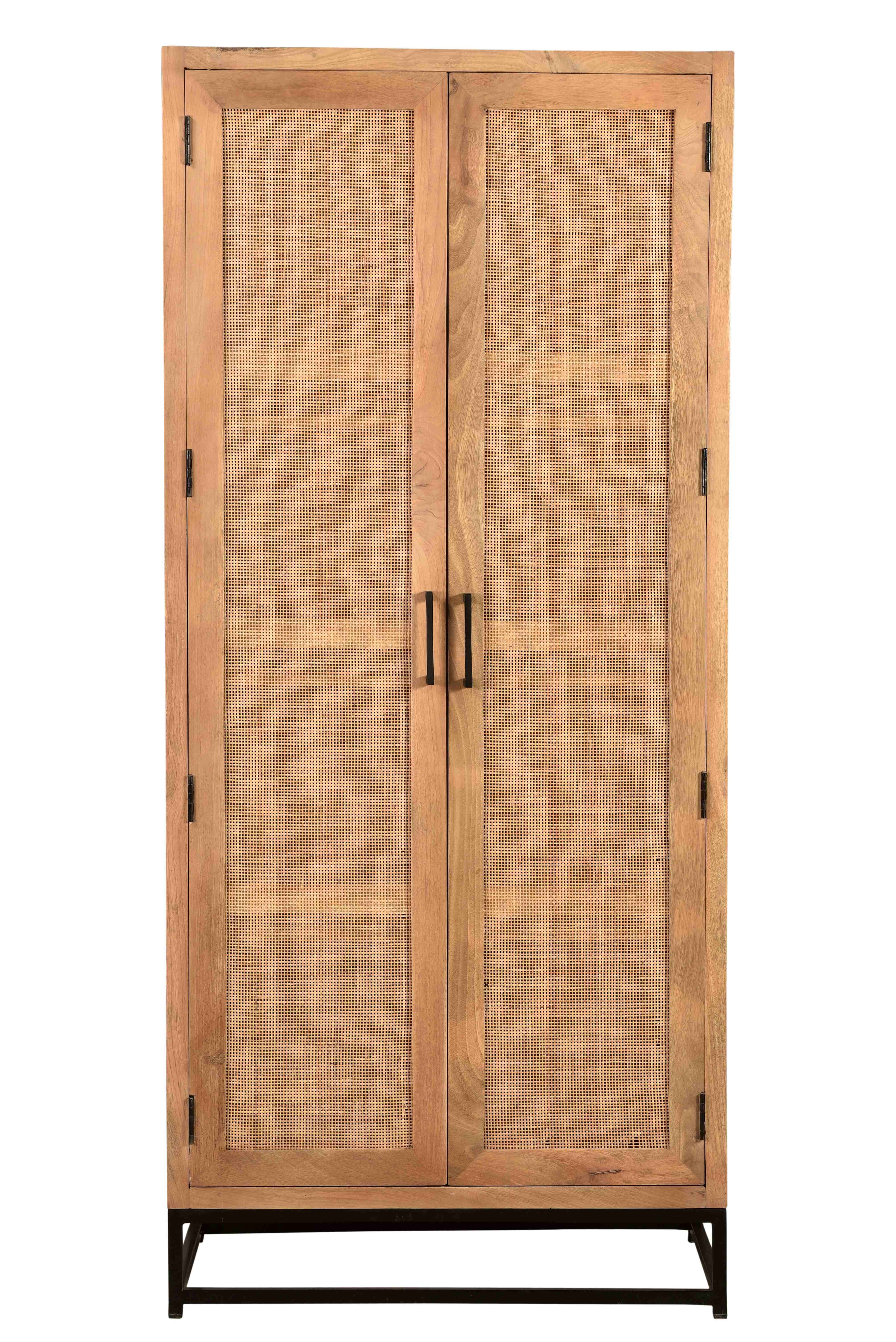 Garderobenschrank