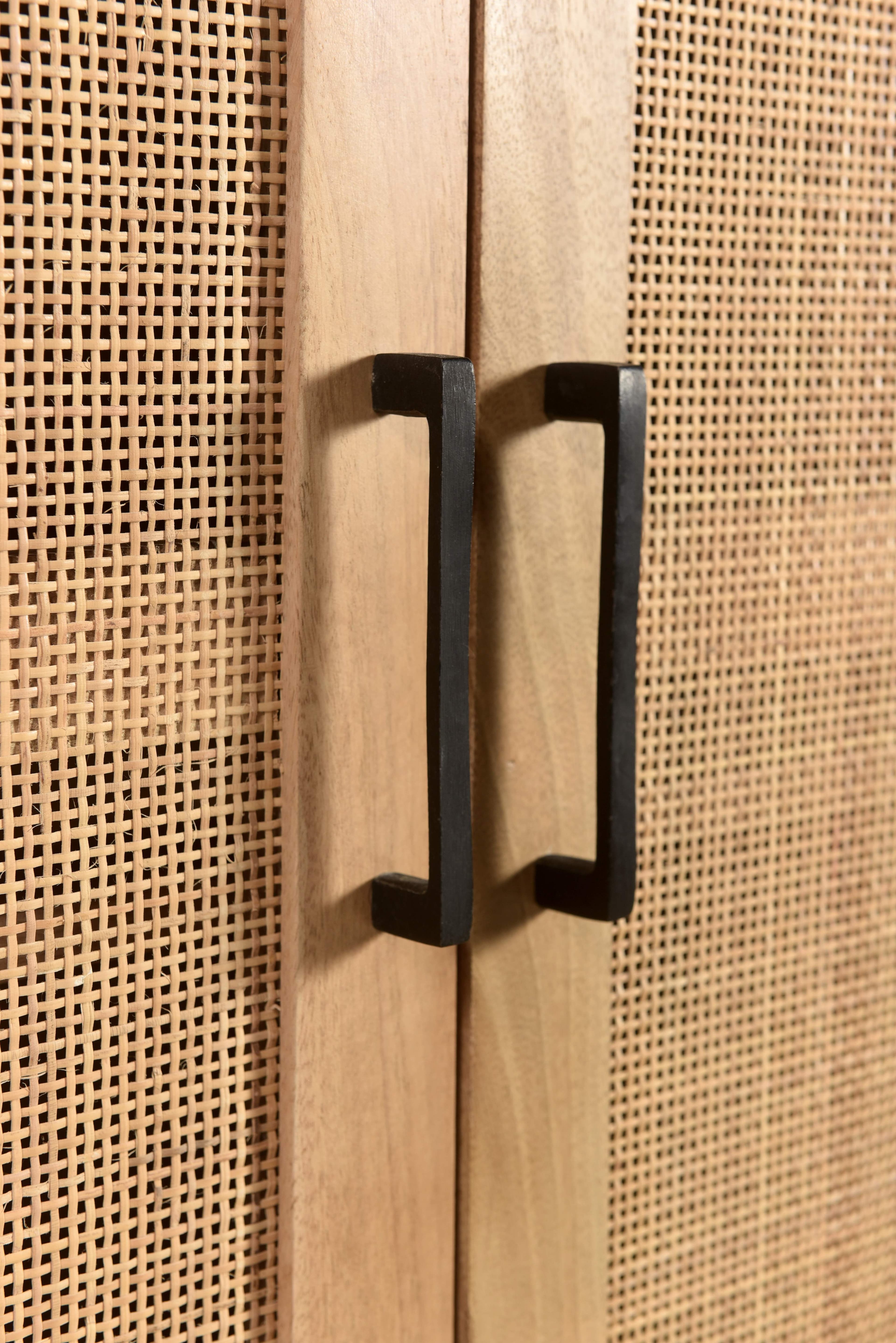 Garderobenschrank